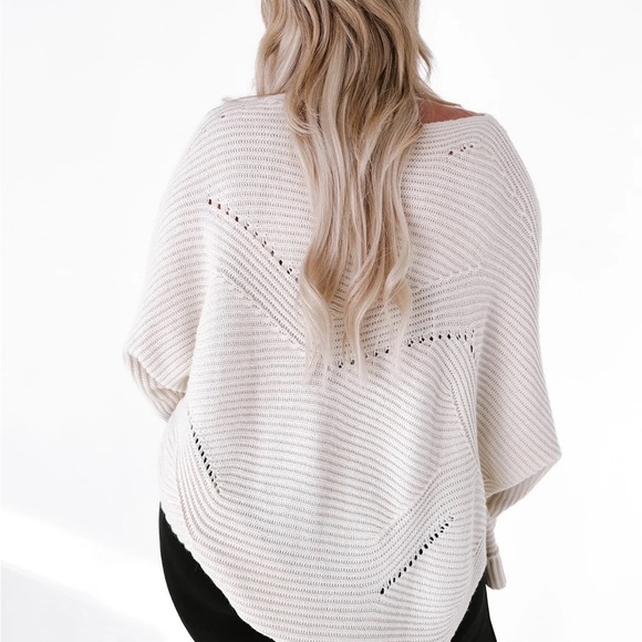 NWOT Cream studded sleeve cardigan only worn once - Picture 12 of 12